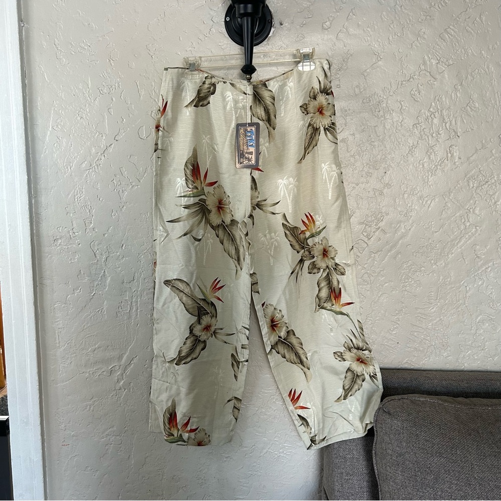 Tiki Classics 100% Silk Lily Floral Pants NWT